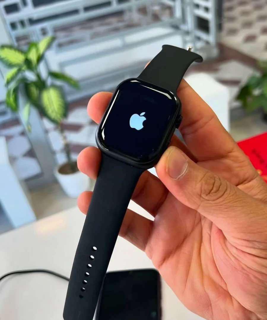 Series 11 Smart Watch